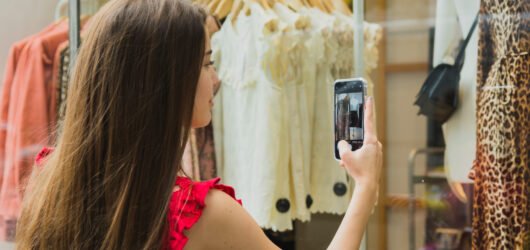 Como o sistema TEF melhora a experiência de compra em lojas de moda feminina